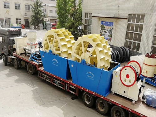 洗砂洗石用什么设备？轮斗式洗砂机或螺旋式洗砂机
